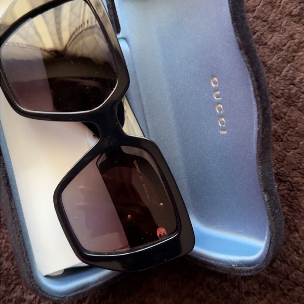 Black Designer Sunglasses - Picture 4 of 6